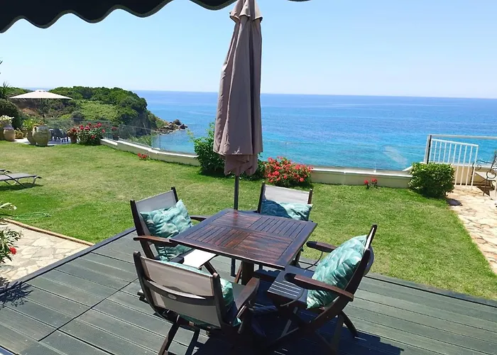 Βίλα Seahorse Bay Χαλικούνας